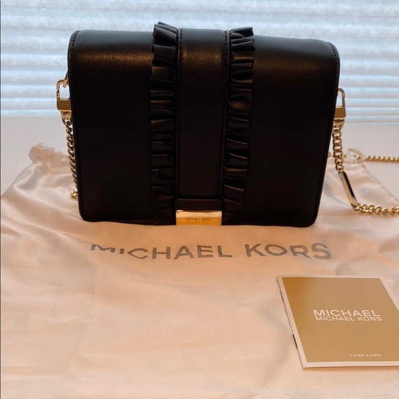 Black Michael Kors bag - Picture 2 of 9